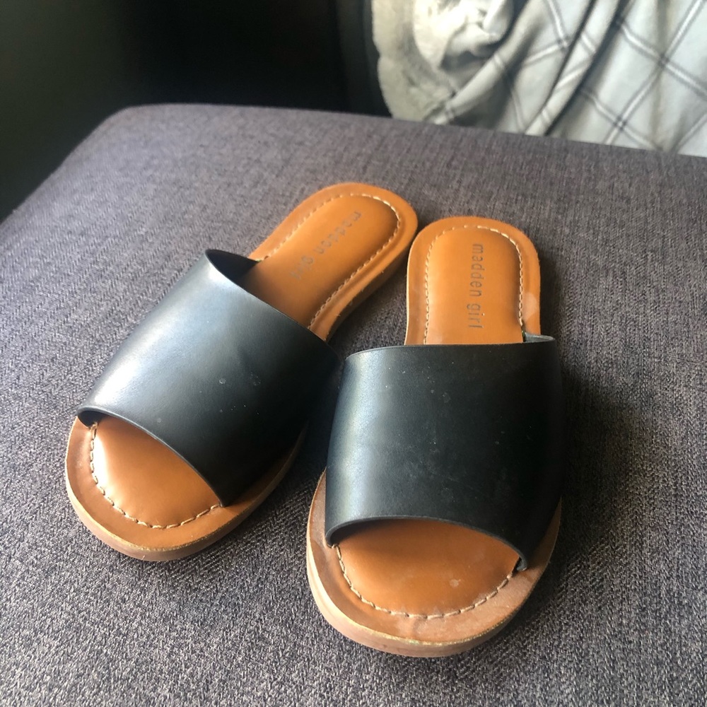 Madden Girl Open-toed slip-on sandals.